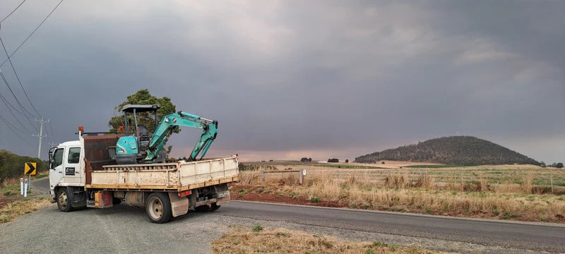Rural Crossovers truck and excavator